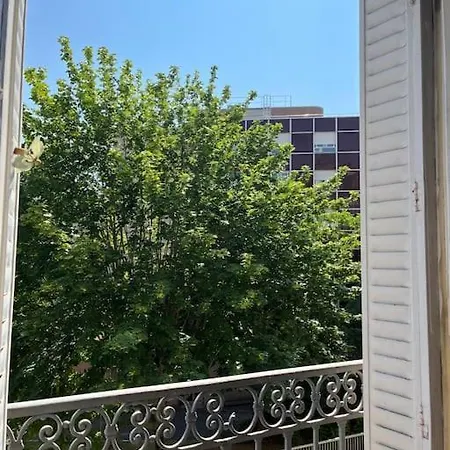 Beautiful With Balcony * Paris