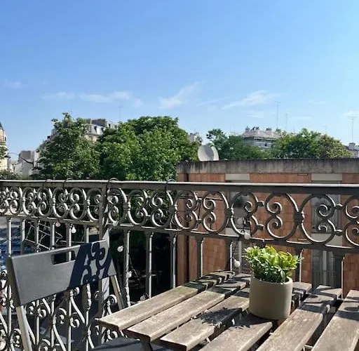 Beautiful With Balcony Apartman Párizs