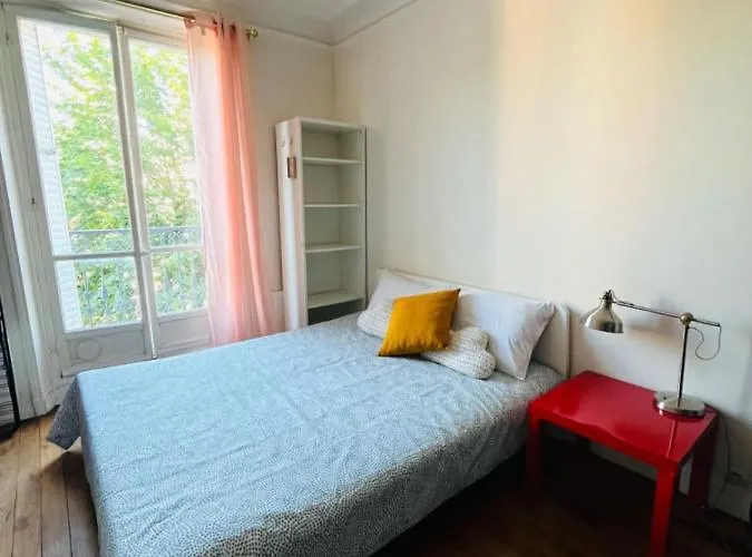 Beautiful With Balcony Apartman *